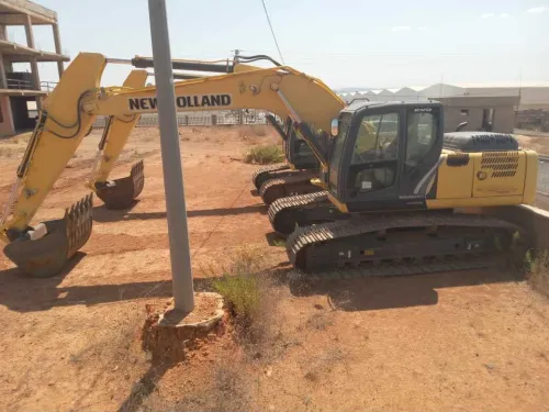 New holland Pelle E215 2025