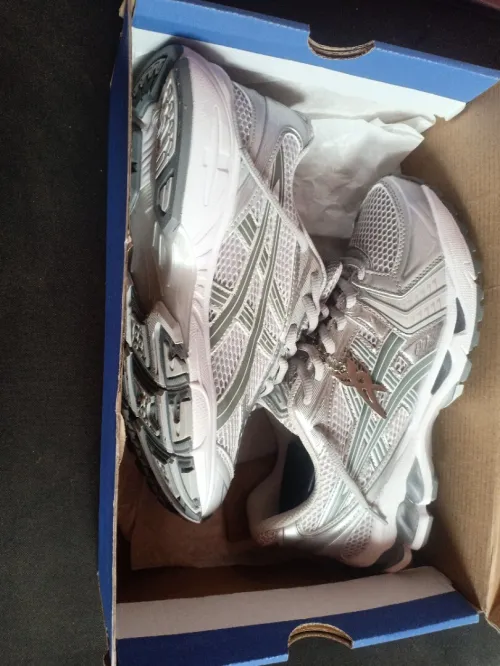 Asics kayano 14 grise