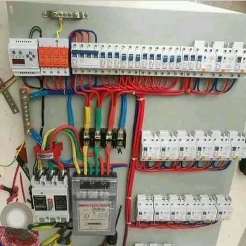 électricien bâtiment industriel installation climatisation réparation électronique tout type de carte