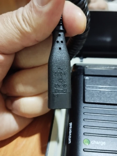 Rasoir Électrique BRAUN 5556 rechargeable