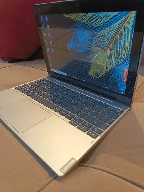 Lenovo IdeaPad Miix 320 PC Tablette 2in1.