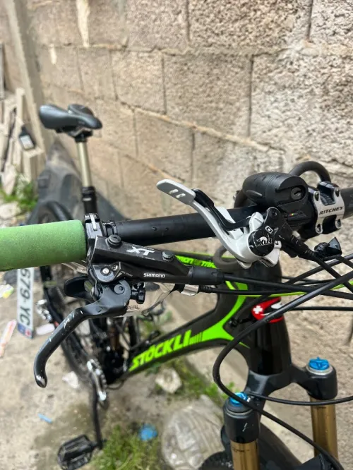 Velo VTT Stöckli 650b  Carbon fibre 27.5 L