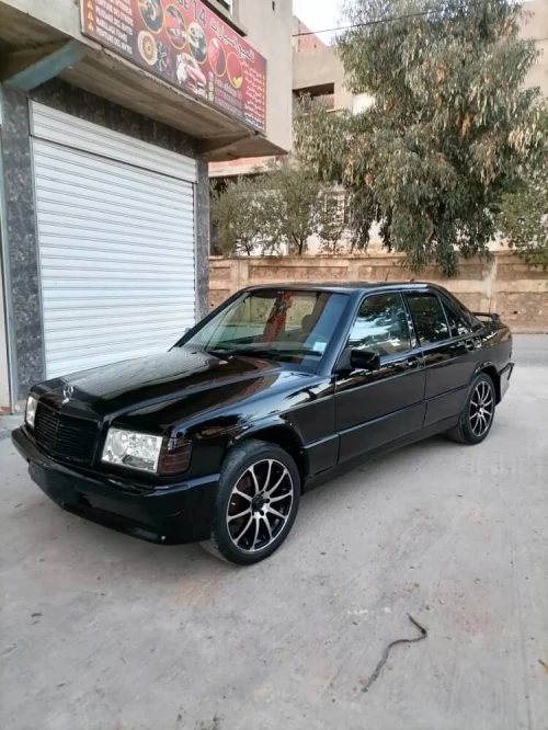 Mercedes W201 190E 1984 