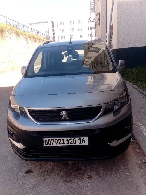 Peugeot Rifter 2020 10/10
