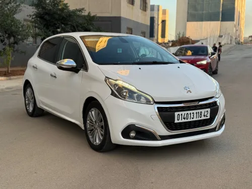 Peugeot 208 2018 Fennec