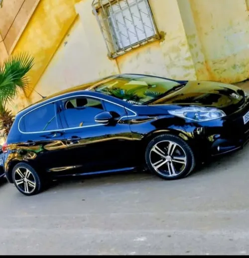 Peugeot 208 2018 GT Line