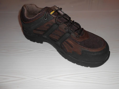 CHAUSSURES & BOTTES STANLEY