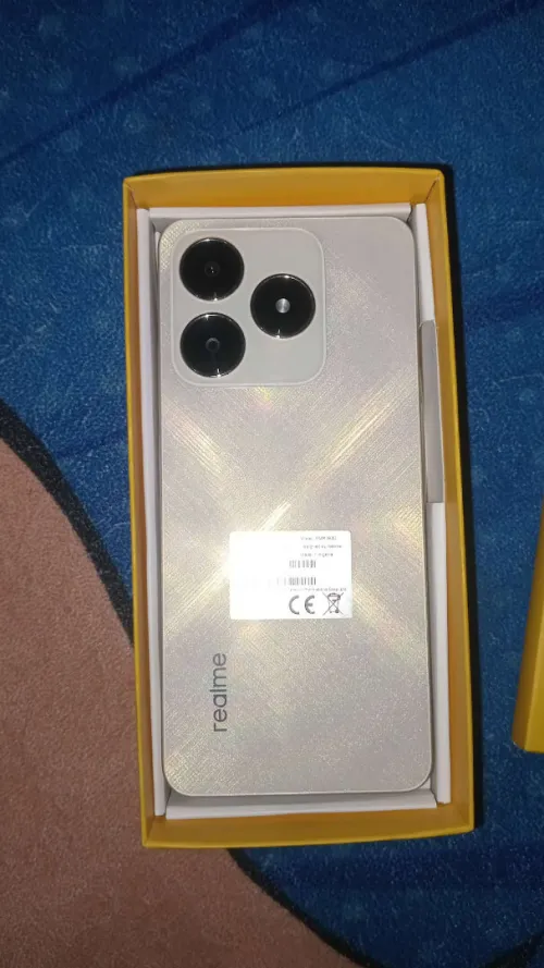 REALME C61
