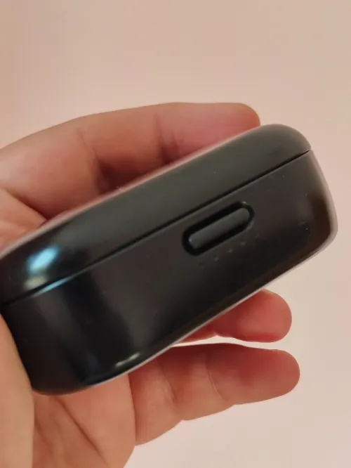 Bose QC Earbuds  Active NoiseCanceling Son pur et puissant Détecteur d'oreille auto play/pause