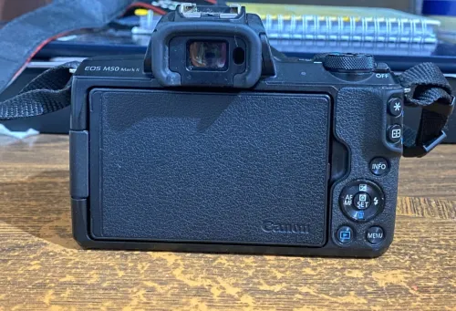 CANON M50 - Mark ii - Etat neuf 10/10 - 4K click