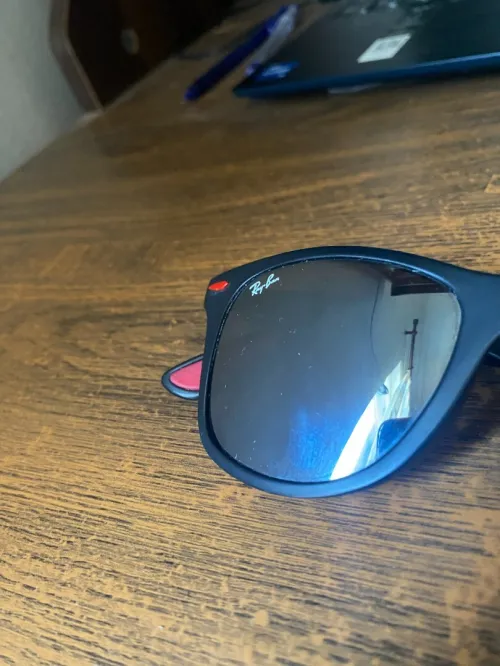 Lunette de soleil Ray ban