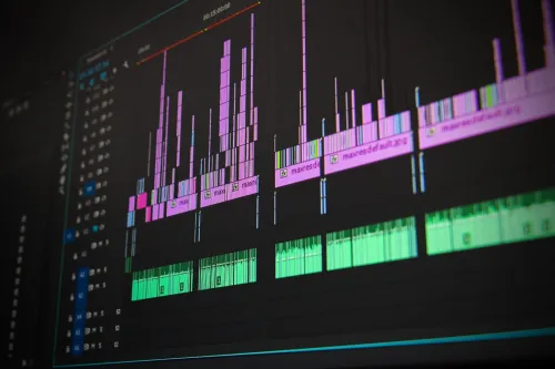 montage vidéo Infographie et Motion Design demandez votre devis maintenant sur whatsapp