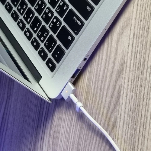 Macbook air 2017 avec chargeur