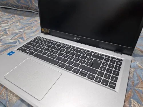 ACER ASPIRE 3 15- CORE I3-N305 - 8GO DDR5 - 512GO SSD M.2 - 15.6" IPS FHD - WI-FI 6 - WIN 10