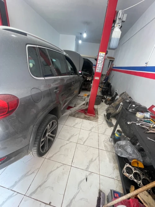 Maintenance automobile mécanique  général et scanner spécialité Ford Volkswagen Audi Skoda seat