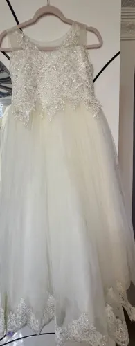 Robe blanche pour enfant