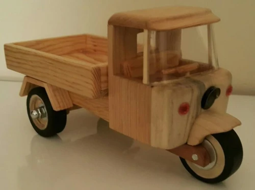 jouet voiture en bois 