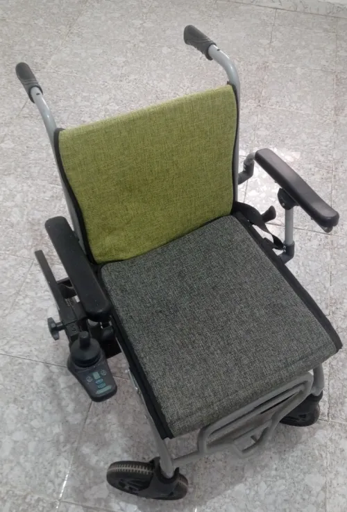 Chaise roulante électrique 