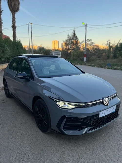 Volkswagen Golf 8 2025 Tête haute + sono +siège chauffant rline