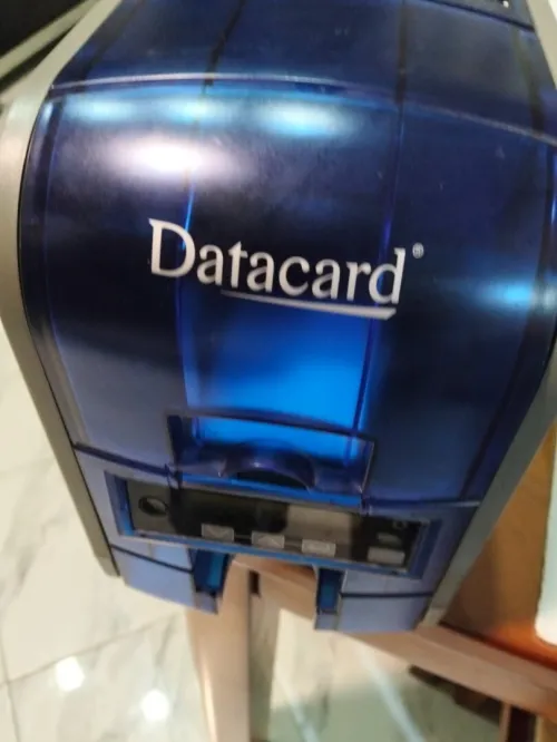 Imprimante a badge Data card 360