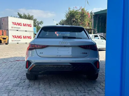 Audi A3 Sportback 2026 Flying spur Edition Premium + Pack Lux 