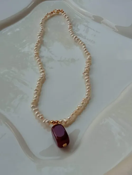 Collier en johr et pierres  semi  précieuse  