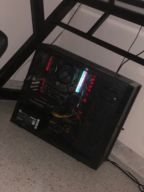 Pc Gamer compler Rtx 4060 + Écran 100Hz