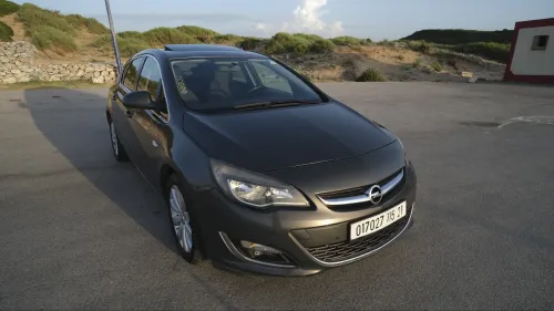 Opel Astra 2015 COSMO