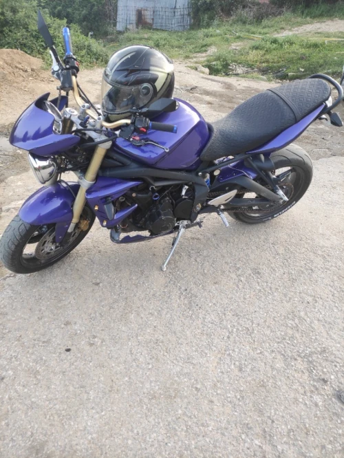 675 Triumph 