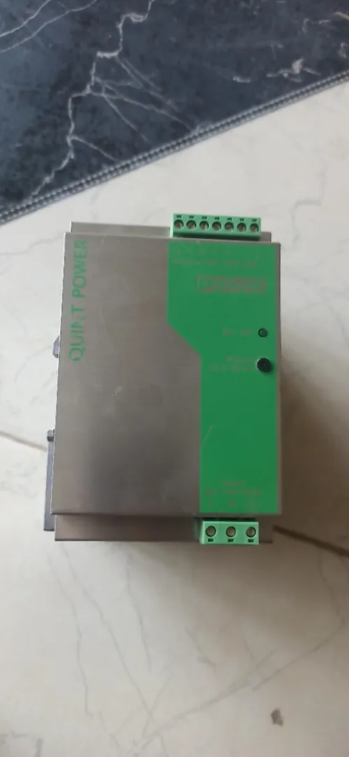 QUINT POWER de Phoenix Contact, modèle QUINT-PS-3X400-500AC/24DC/10A