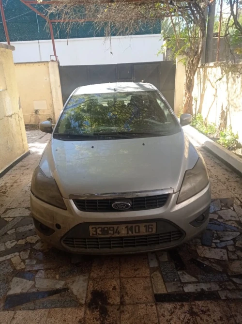Ford Focus 4 portes 2010 Focus 4 portes