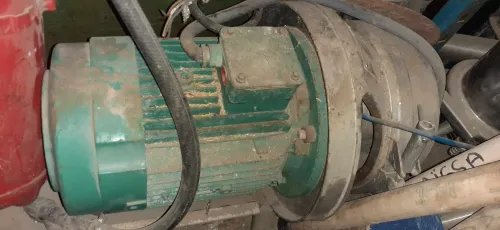 02 moteur pompe à eau