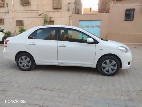 Toyota Yaris Sedan 2012 Yaris Sedan