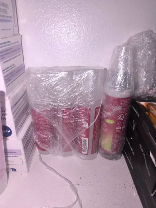 Lots de produits cosmétiques 