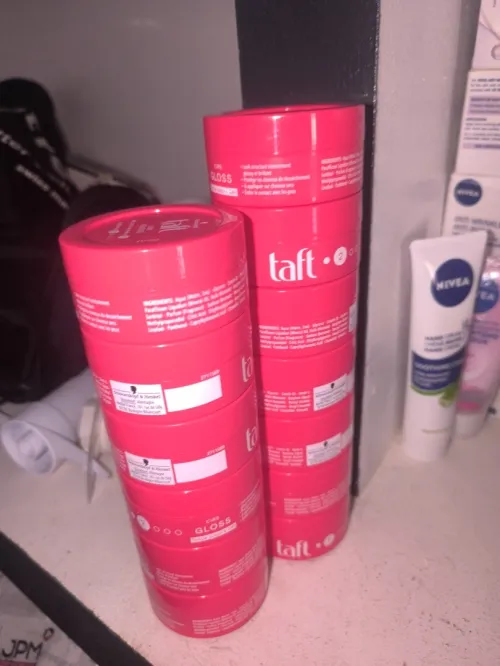 Lots de produits cosmétiques 