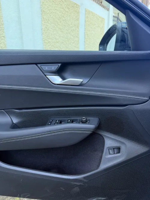 Volkswagen Passat 2025 Pro
