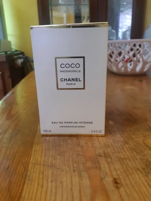 Coco mademoiselle chanel paris