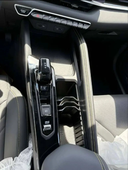 Geely Coolray 2025 F option