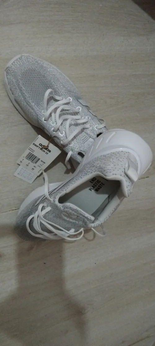 Adidas swift run 22