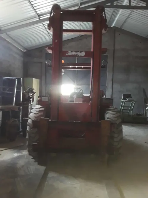 MANITOU lourd 1981