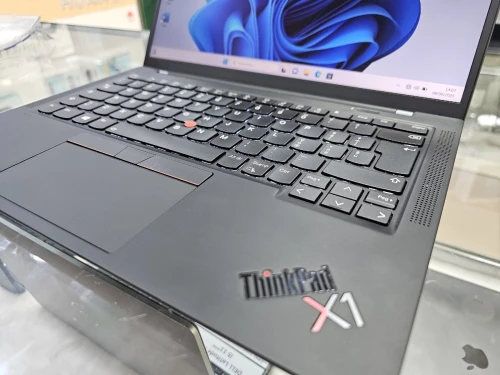 -VENDU- Thinkpad x1 Carbon Gen 9 i7-1165G7 16G/1T  (4 Cores, 8 Threads, 12 MB Cache)