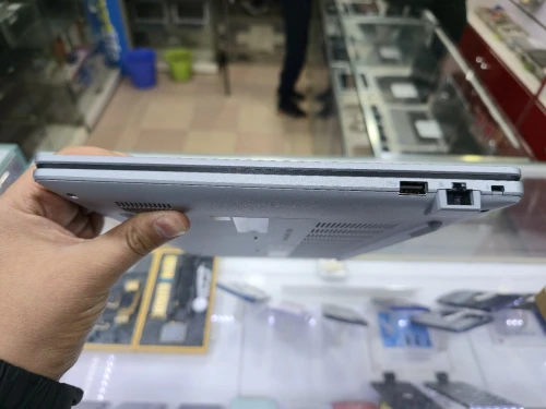 ASUS Expertbook P1503 i3 13eme Sous emballage