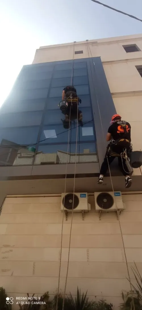 Cordiste, travaux en hauteur , nettoyage des façades