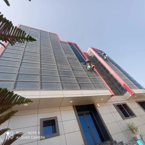 Cordiste, travaux en hauteur , nettoyage des façades