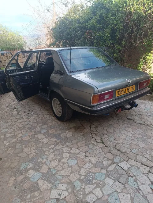 BMW Série 5 1981 