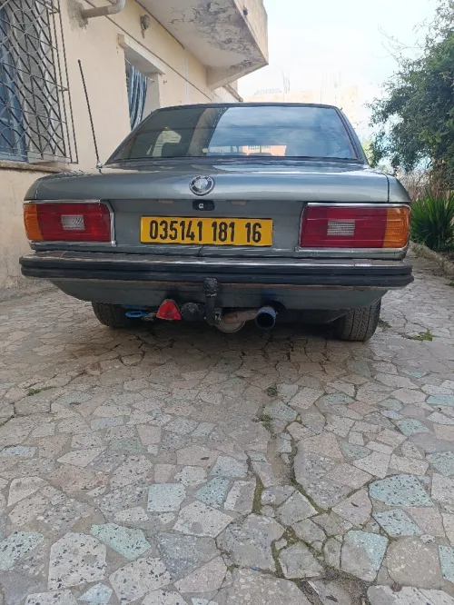 BMW Série 5 1981 
