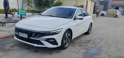 Hyundai ELANTRA 2025 Glx