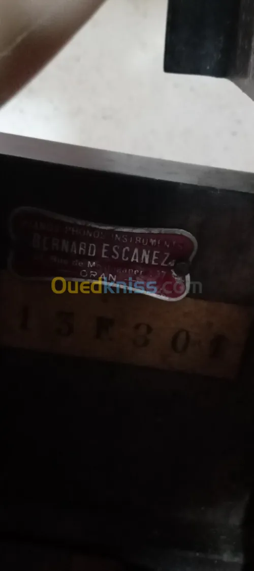Piano  ancien