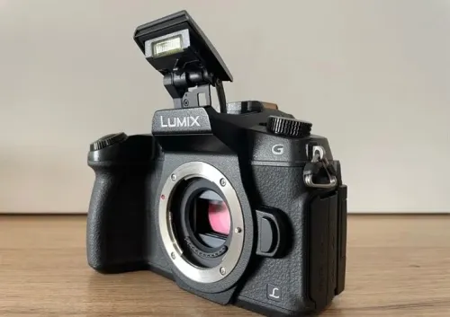 LUMIX G80
