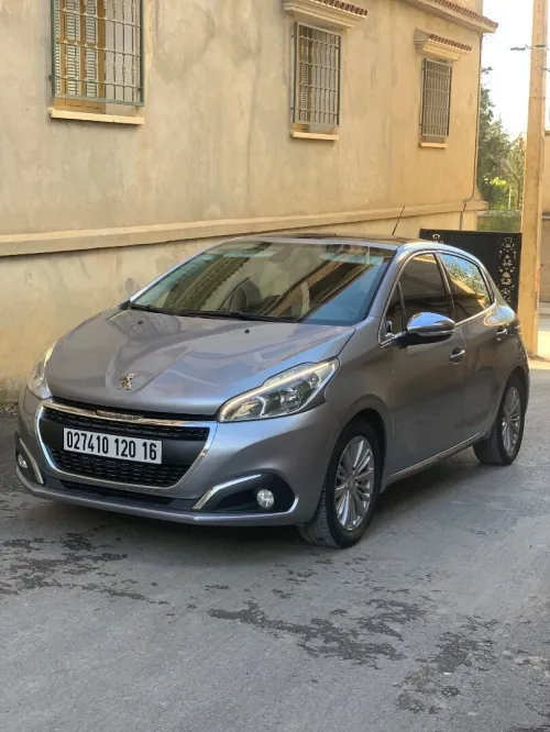 Peugeot 208 2020 Allure Facelift